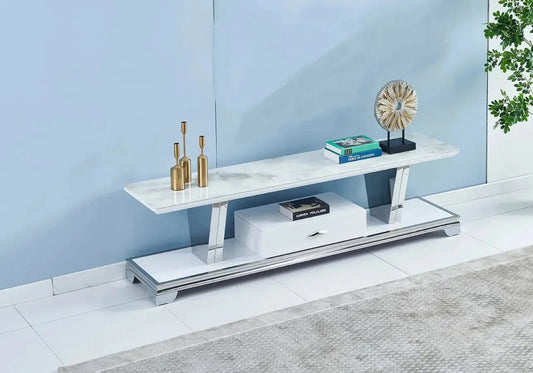 Marbre & métal : réenchantez votre salon