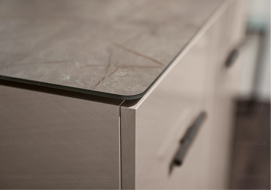 Armoire Polyvalente Design – Silvia avec Rangements Élégants Status