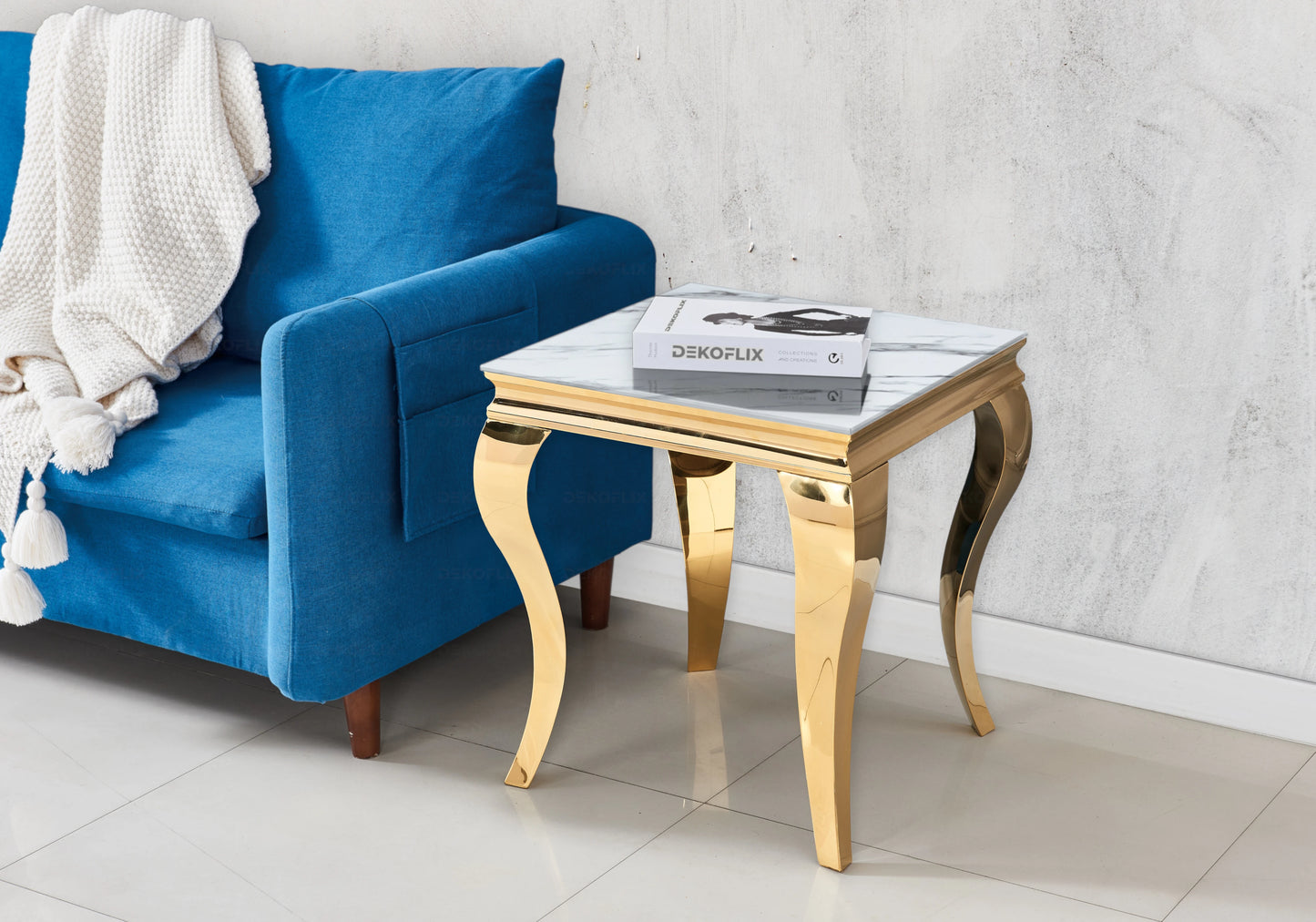 Table marbre blanc et chaises velours gris doré – NEO