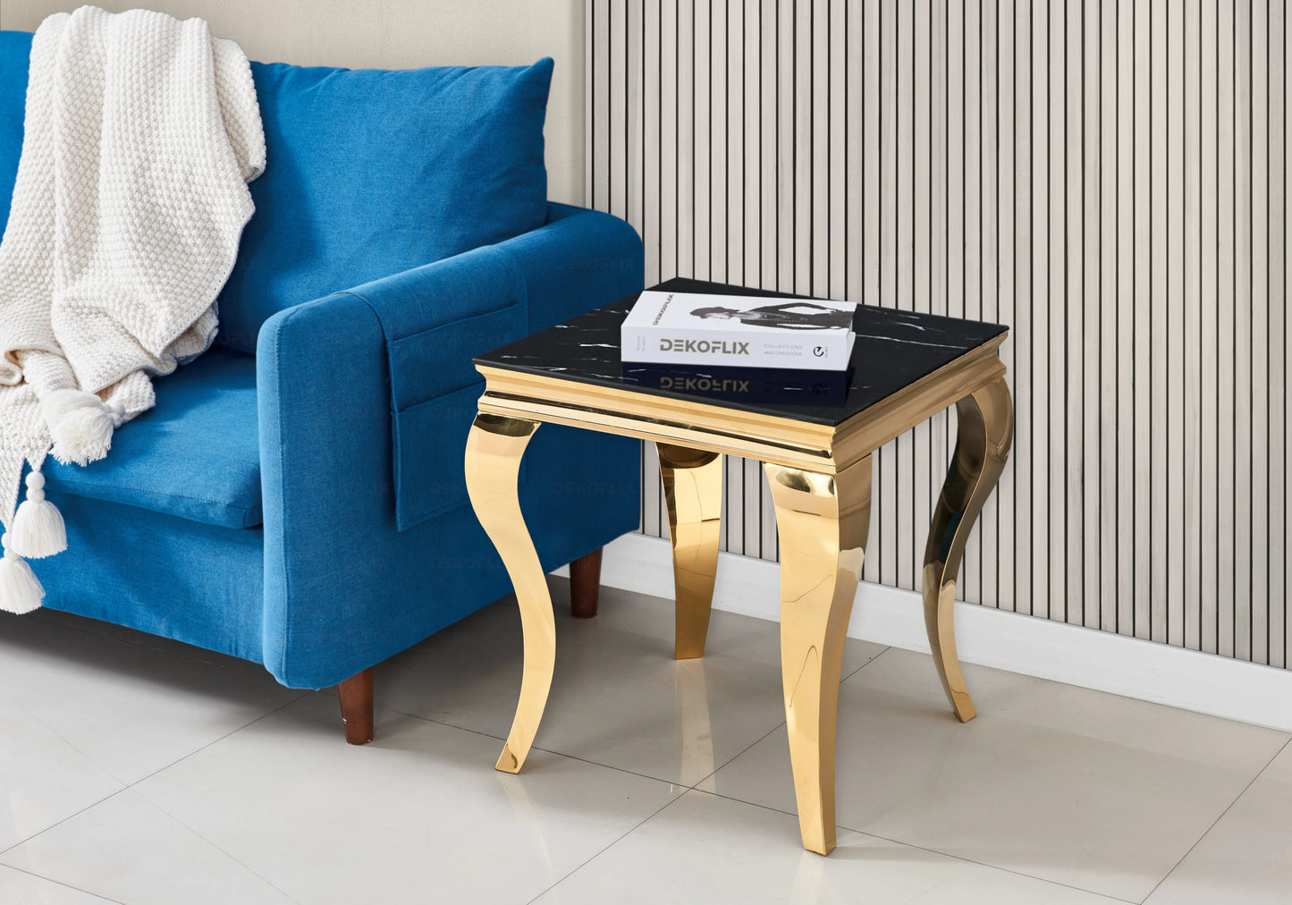 Salle à manger marbre noir chaises simili-cuir blanc doré - NEO