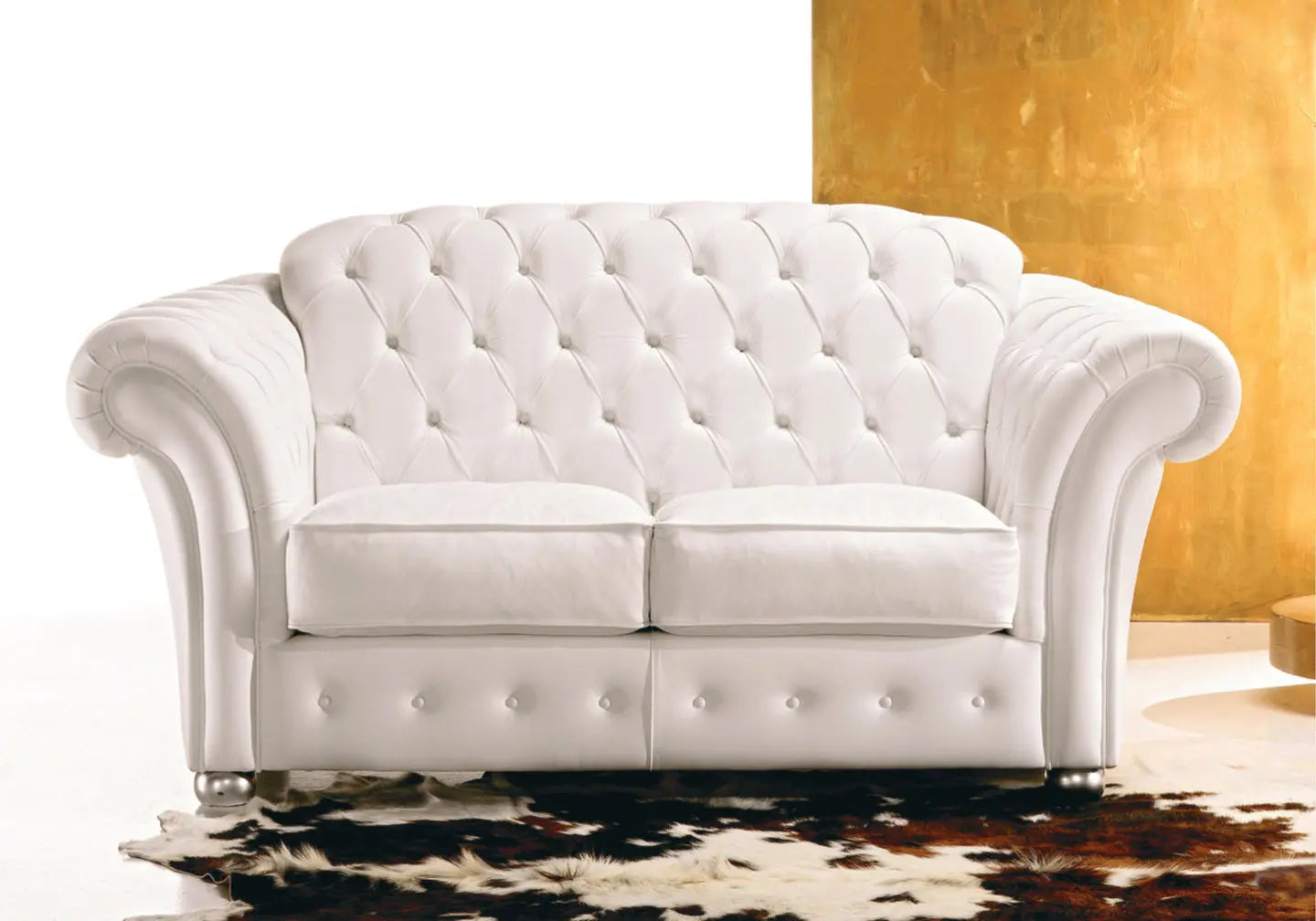 Canapé Chesterfield Cuir Marron Vintage 300 cm - Villa & Demeure Canapé Chesterfield Cuir Marron Vintage 300 cm - Villa & Demeure