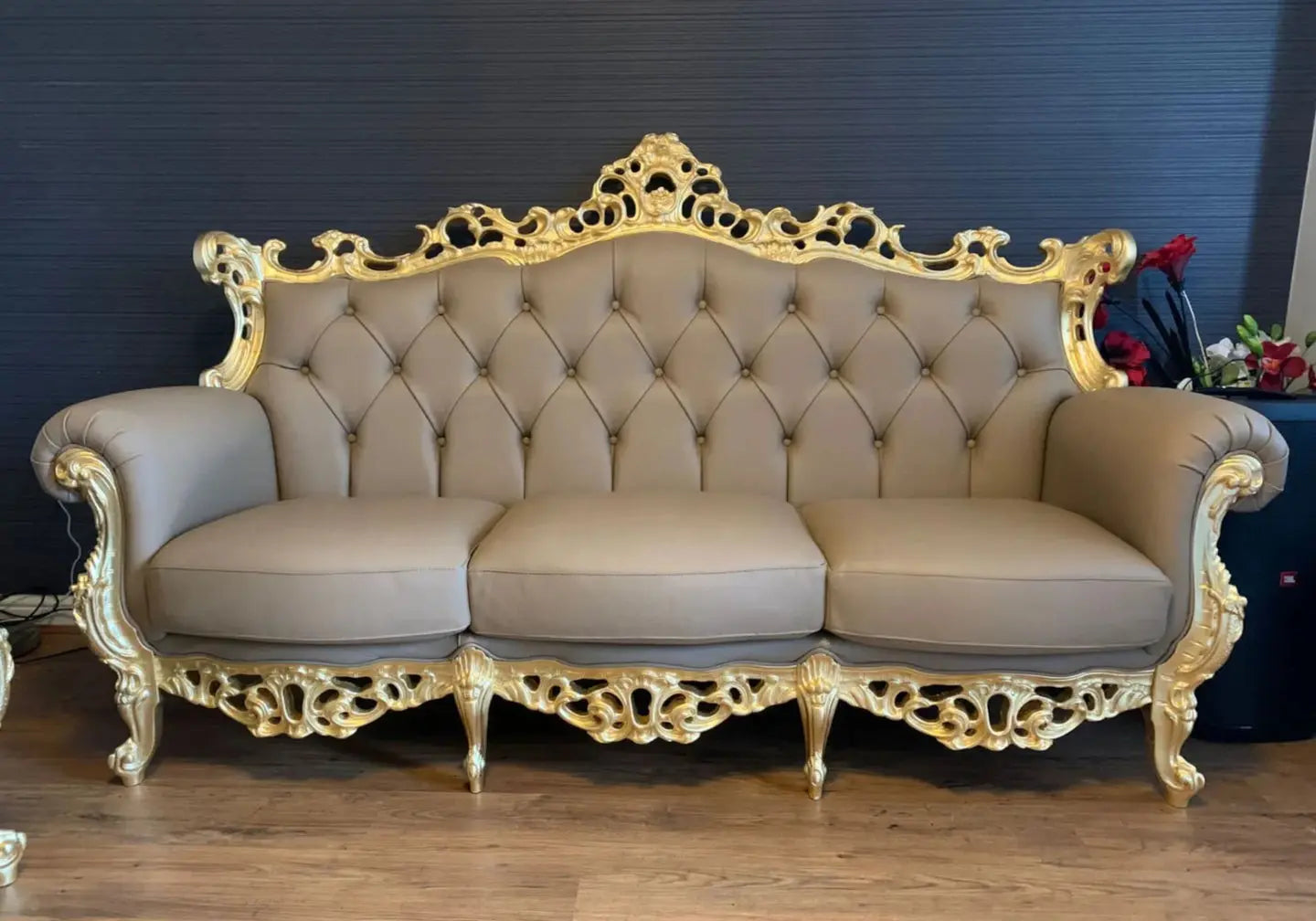Canapé doré cuir capitonné baroque LUCY S.T. Italy
