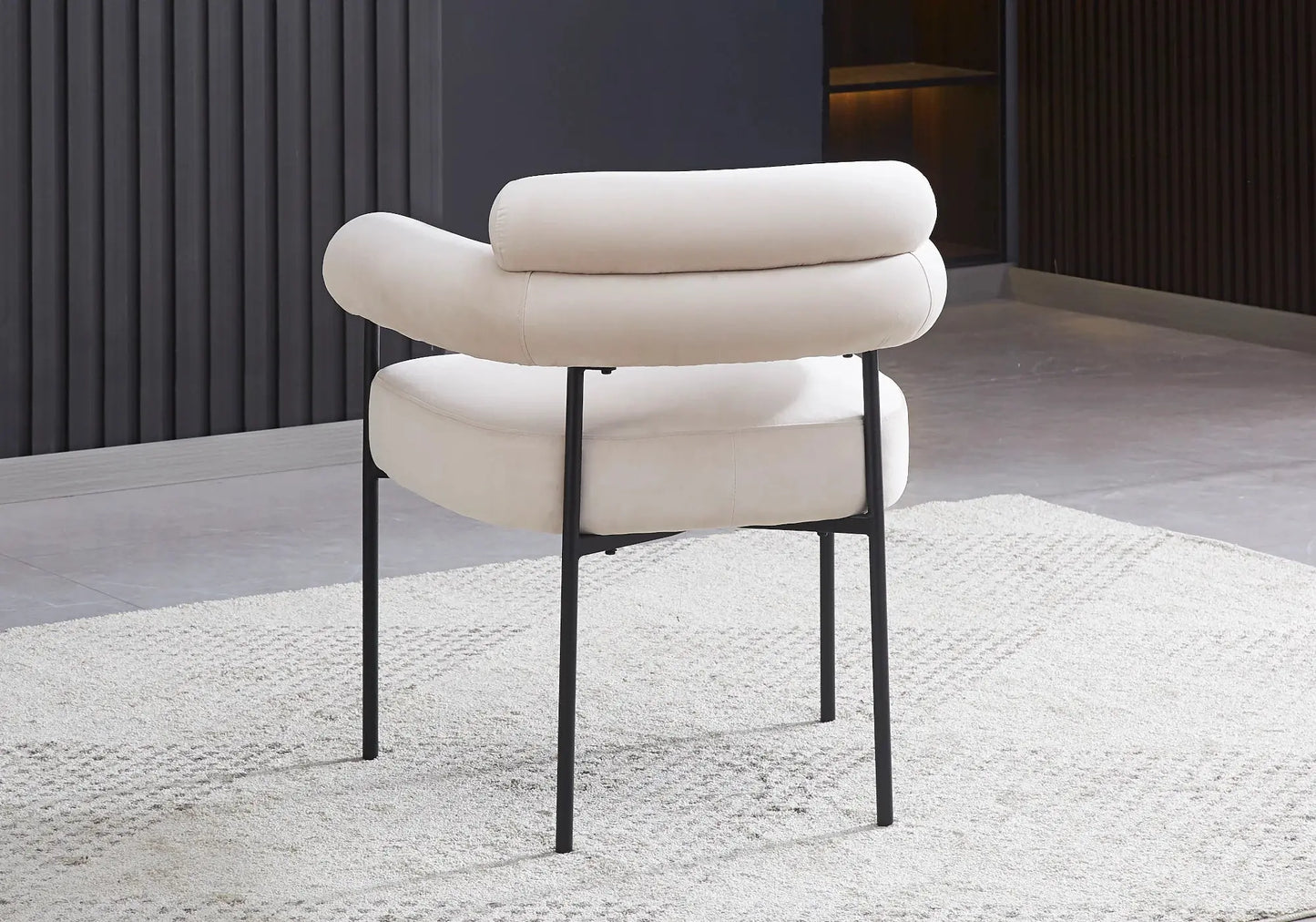 Chaise bulle velours beige pieds metal noir LAYA New Design