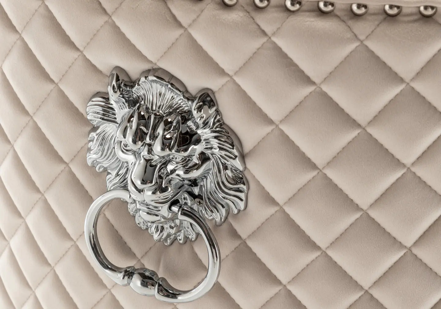 Chaise capitonnée argent beige LION New Design