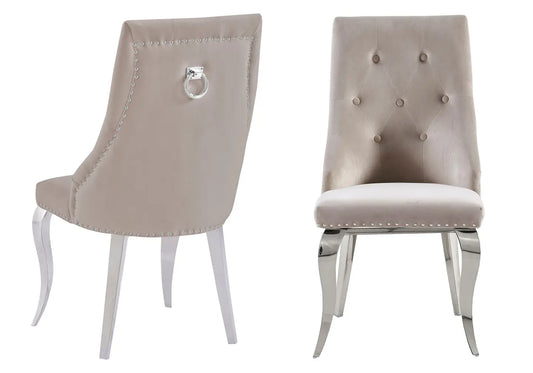 Chaise capitonnée cloutée moka LARA New Design