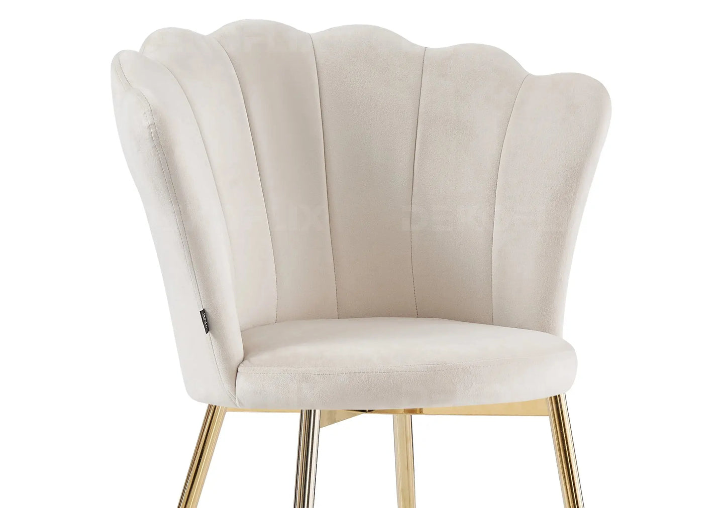 Chaise coquillage pied doré velours écru NYMEA New Design