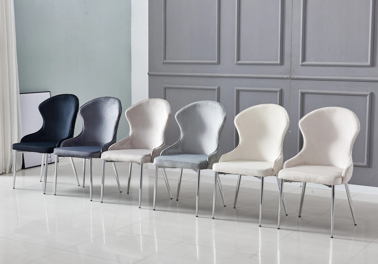 Chaise en velours anthracite pieds chromés – HILTON (lot de 4)