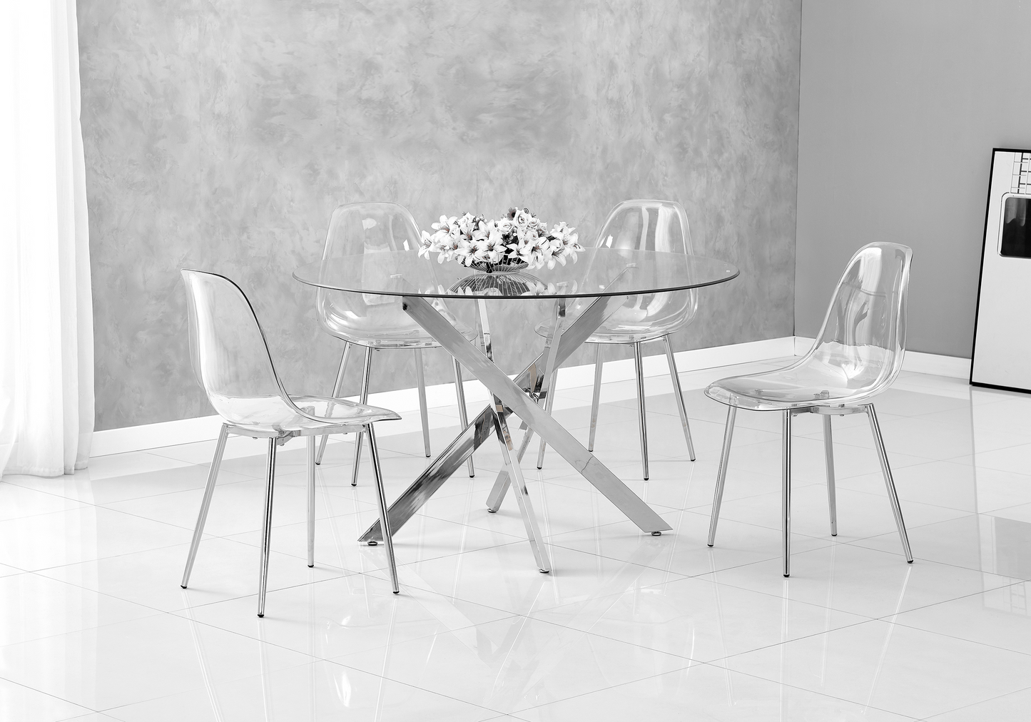 Chaise transparente pieds argent – Gina x6