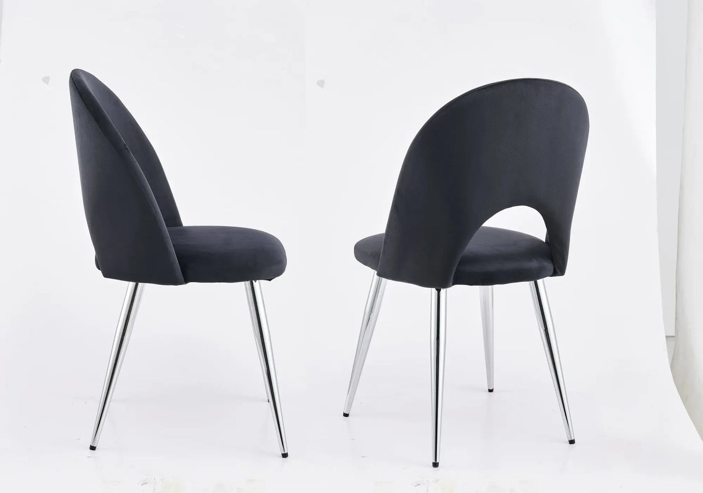 Chaises rétro velours noir GRETUS (lot de 4) New Design