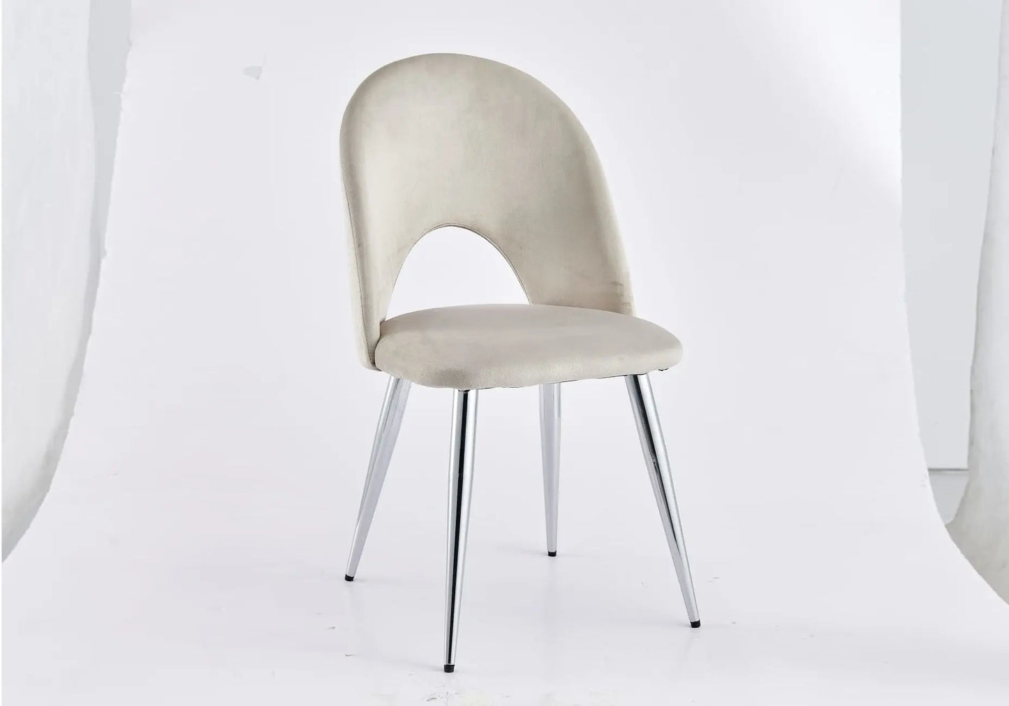Chaises rétro velours taupe GRETUS (lot de 4) New Design