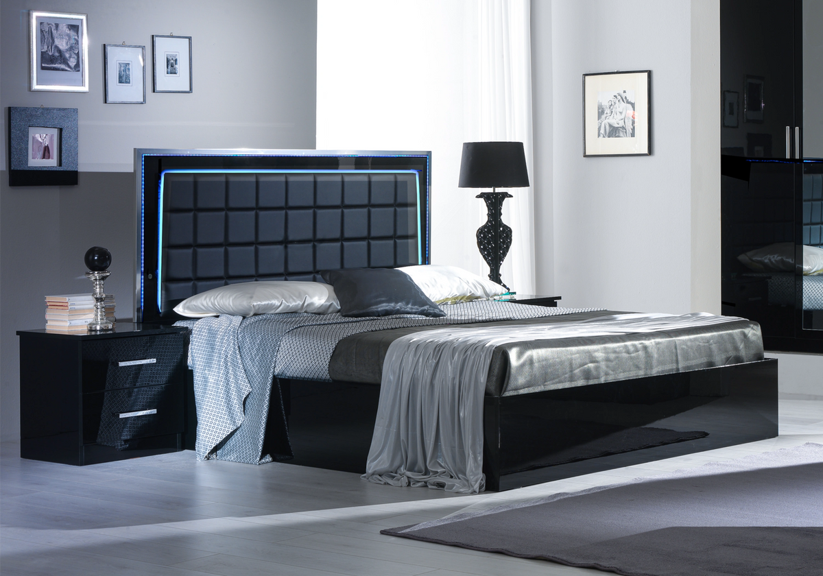 Chambre complète noire laquée capitonnée LED - LUCIA