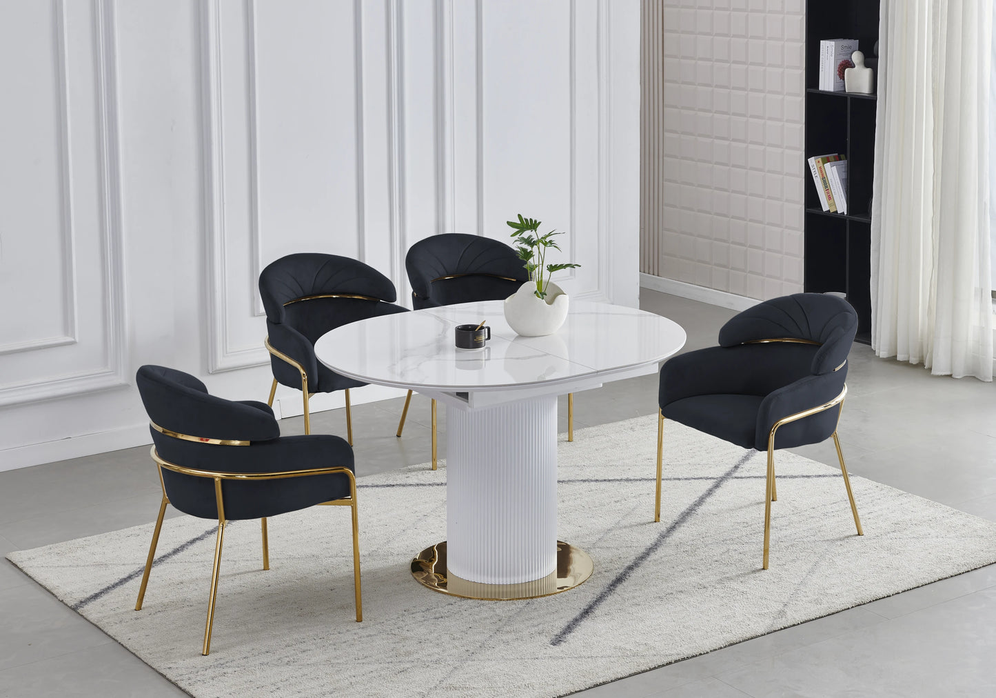 Chaise design velours noir pieds dorés – NOAM