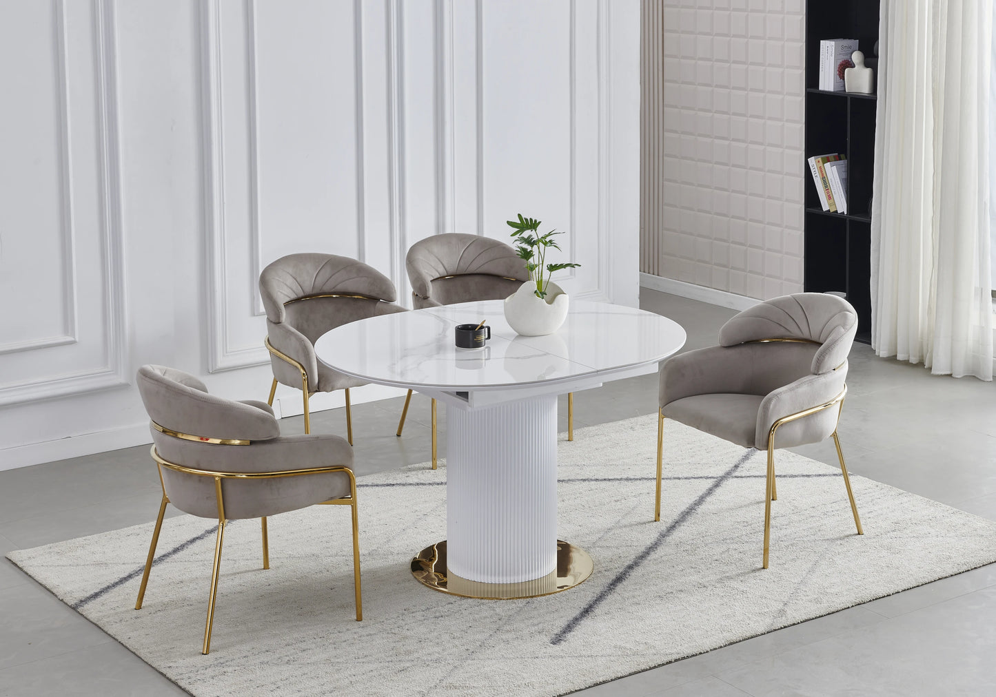 Chaise design velours taupe pieds dorés – NOAM