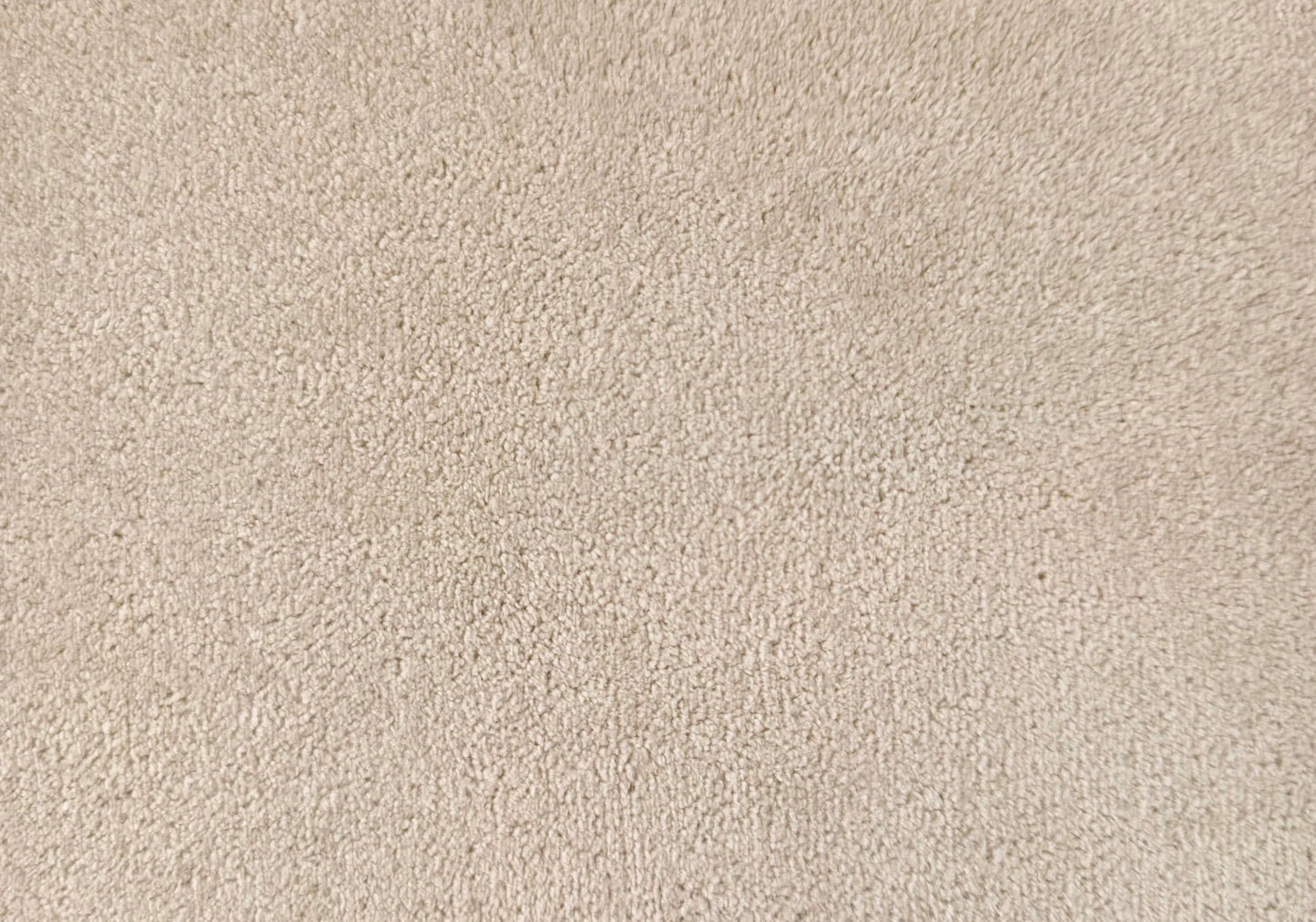 Fauteuil pivotant design en velours beige - ELSA