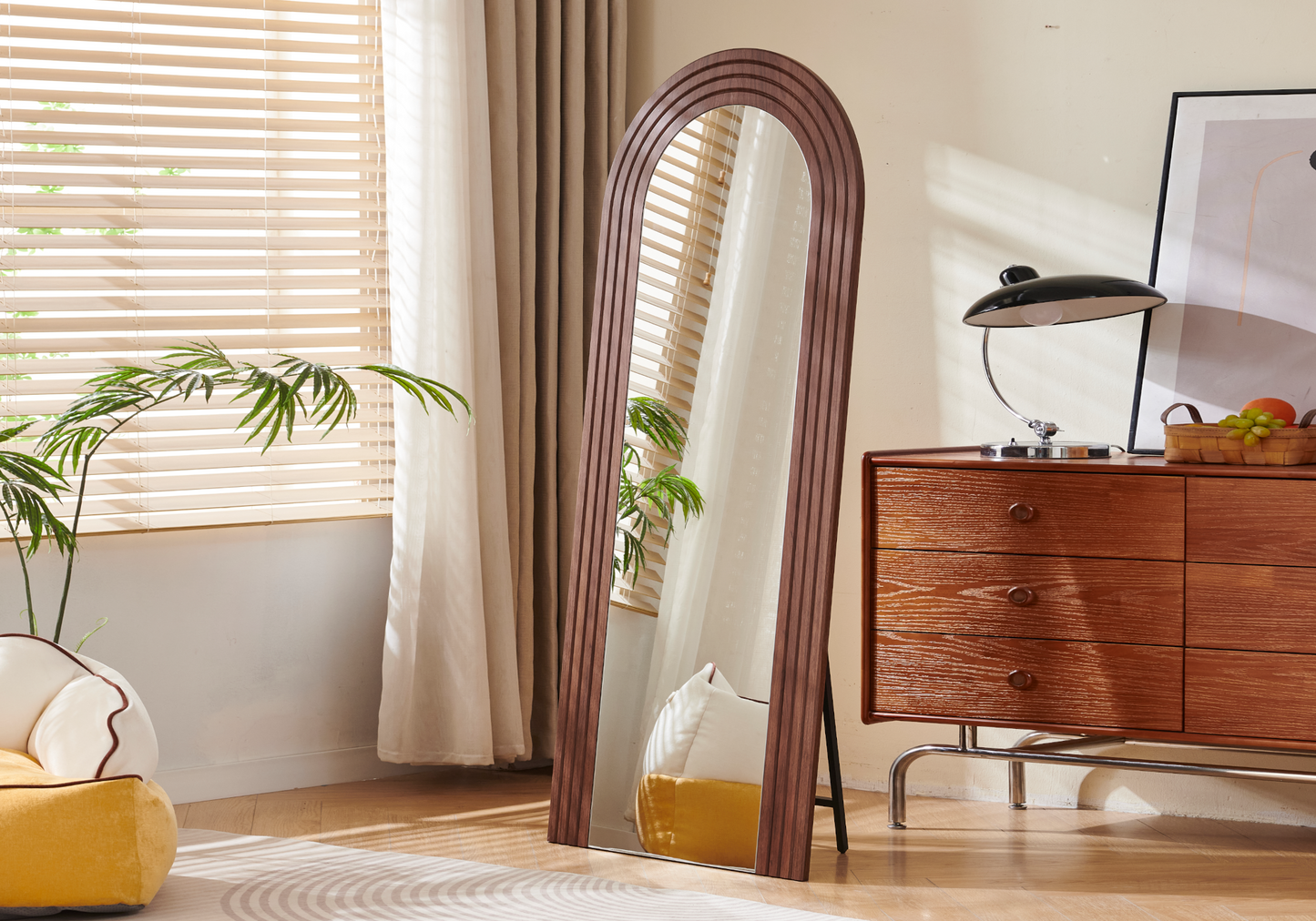 Grand miroir arche sur pied bois noyer – Oslo