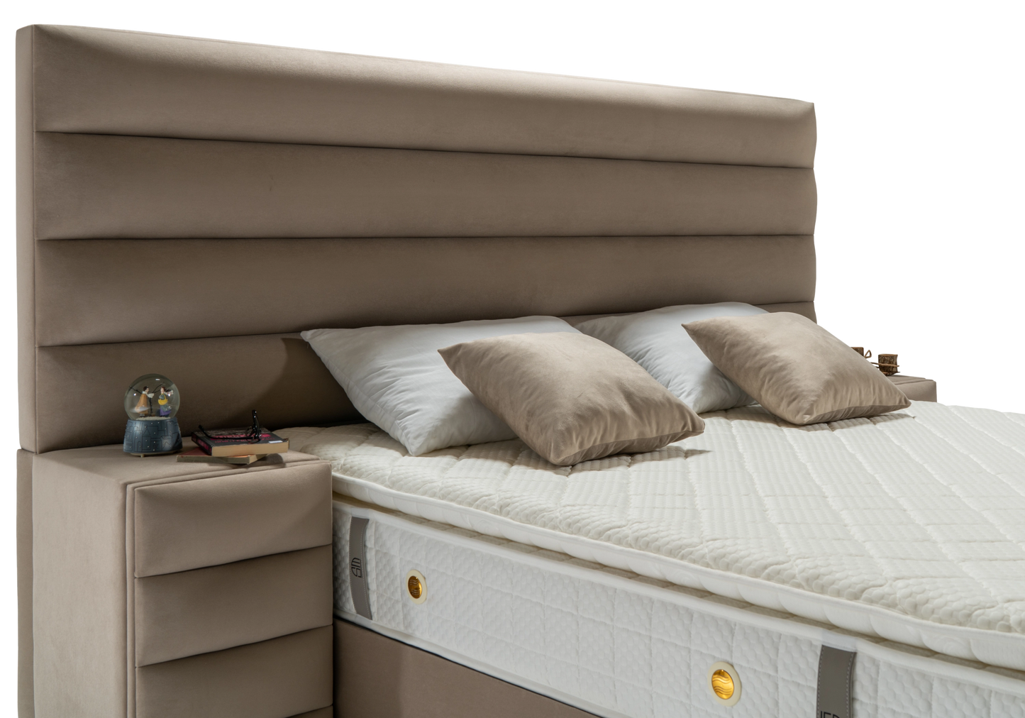 Lit coffre capitonné taupe avec système TV – WAVE