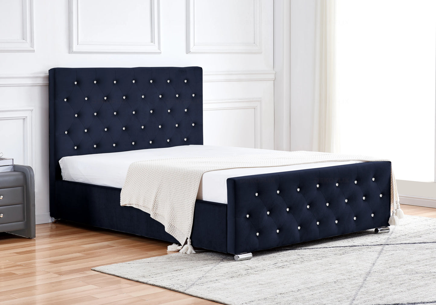 Lit double capitonné en velours noir avec strass - ANIS
