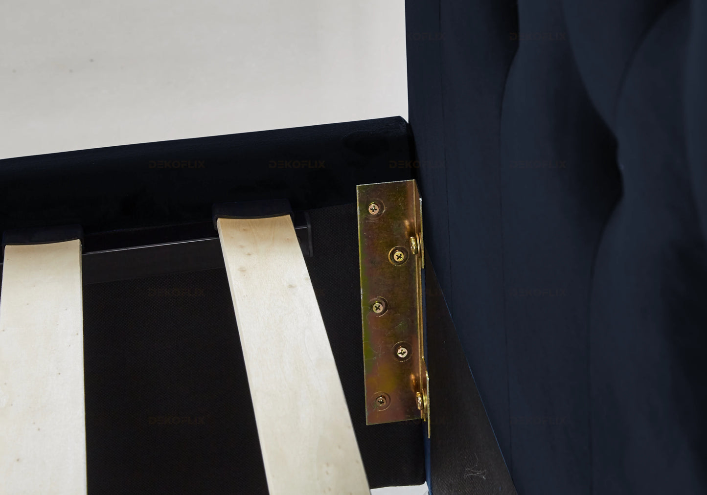 Lit double capitonné en velours noir avec strass - ANIS