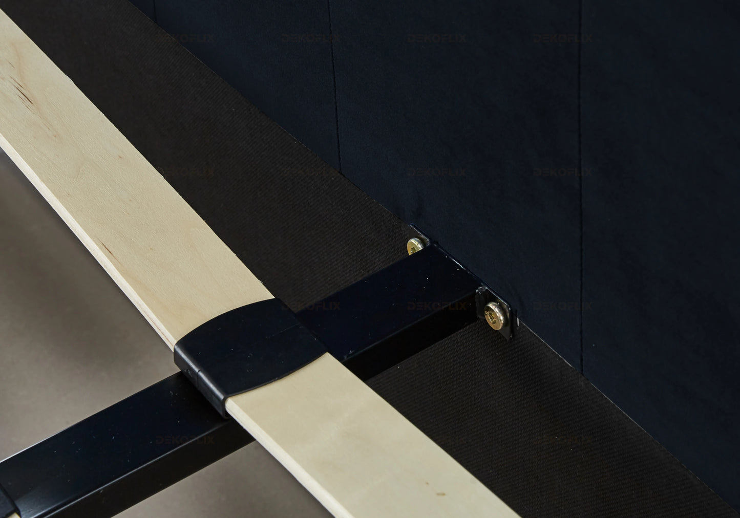 Lit double capitonné en velours noir avec strass - ANIS
