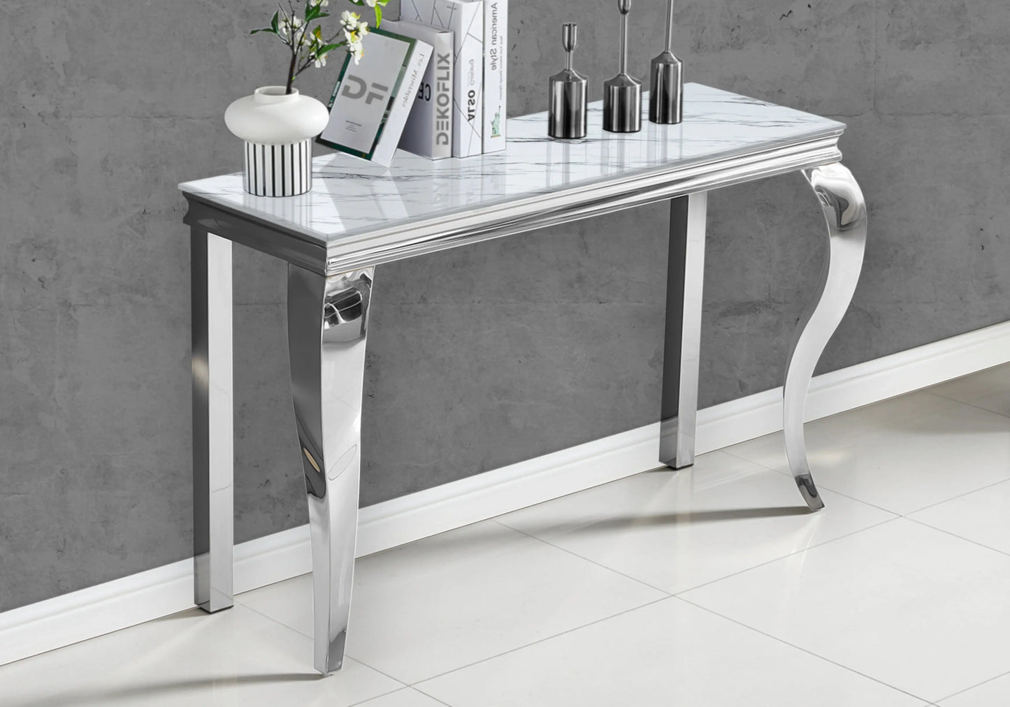 Salle à manger marbre blanc chaises velours noir argent - NEO New Design