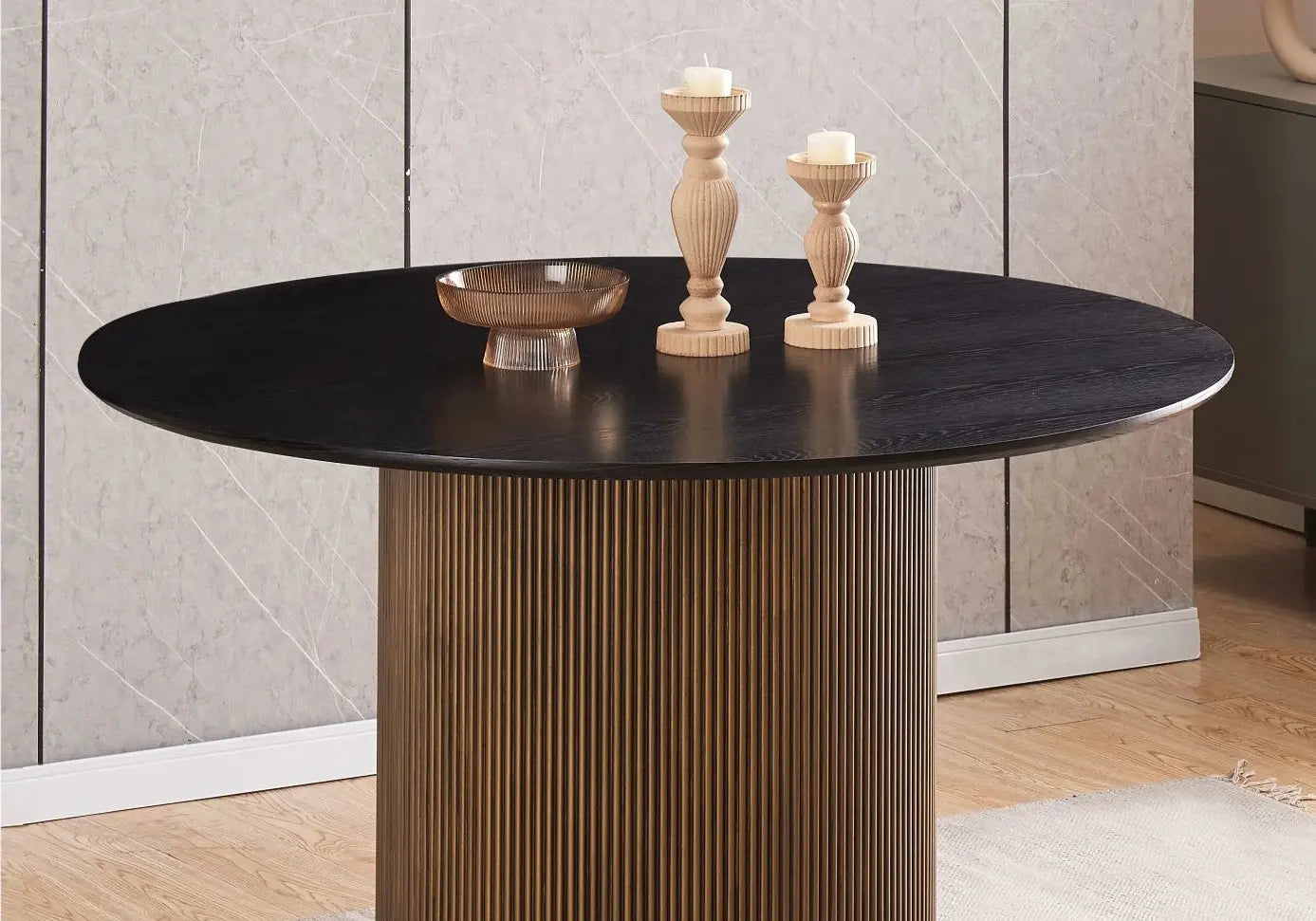 Table à manger ronde dorée noire PIATO New Design