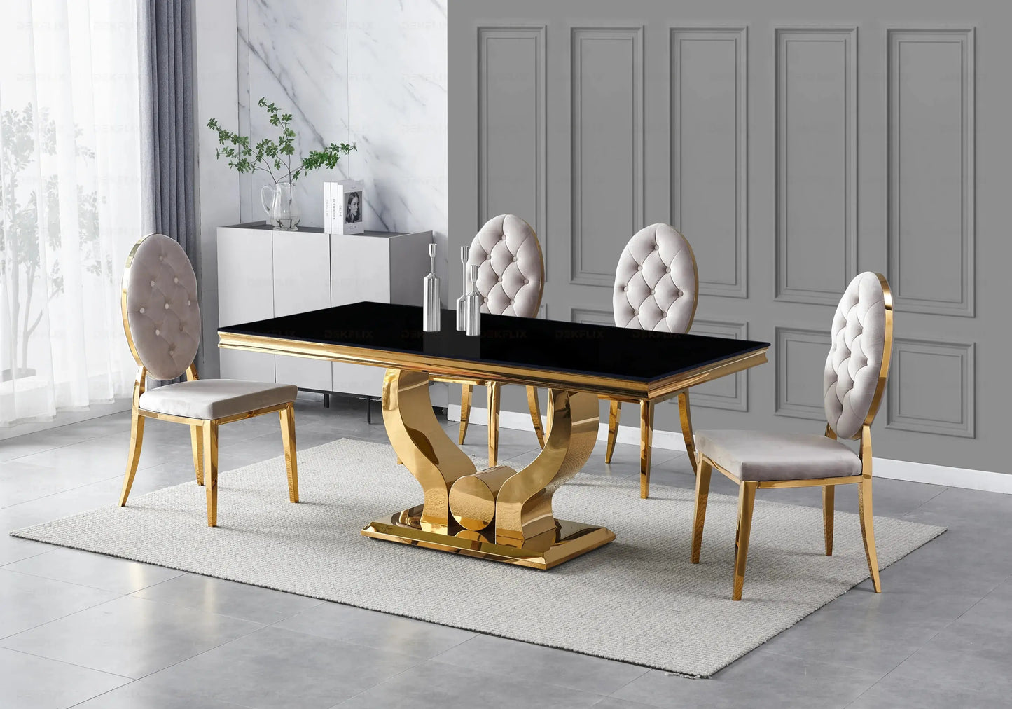 Table verre noir chaises capitonnées taupe doré NEA New Design