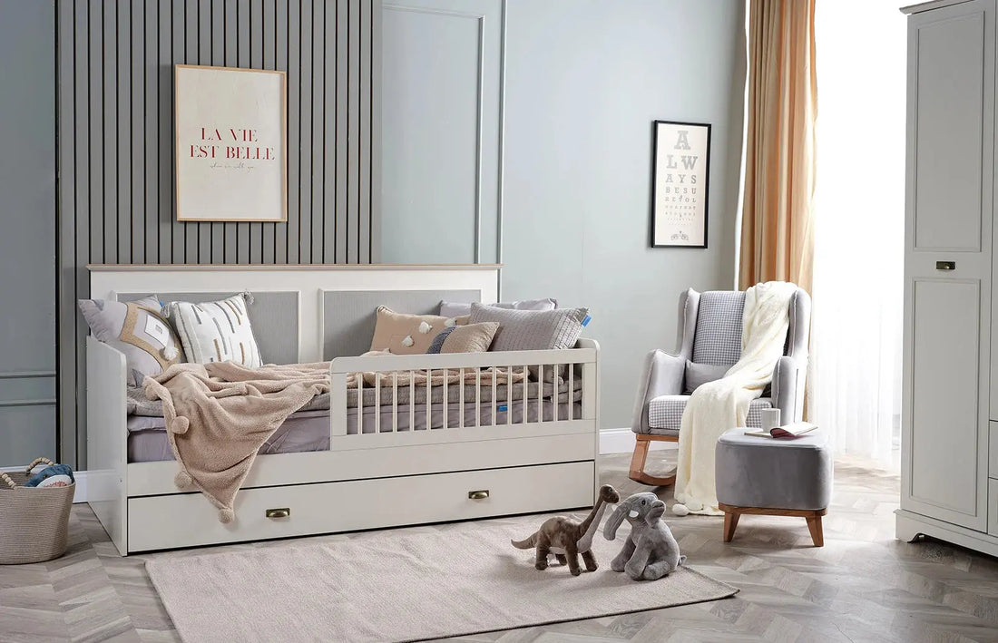 Découvrez Ensemble chambre bébé Montessori blanc ODESSA