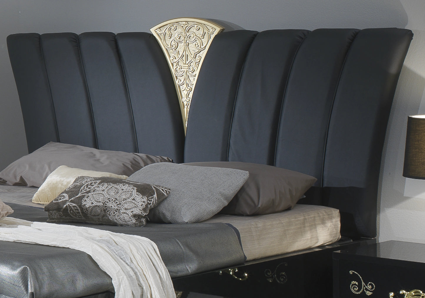 Chambre complète baroque laquée noir doré - ROSA