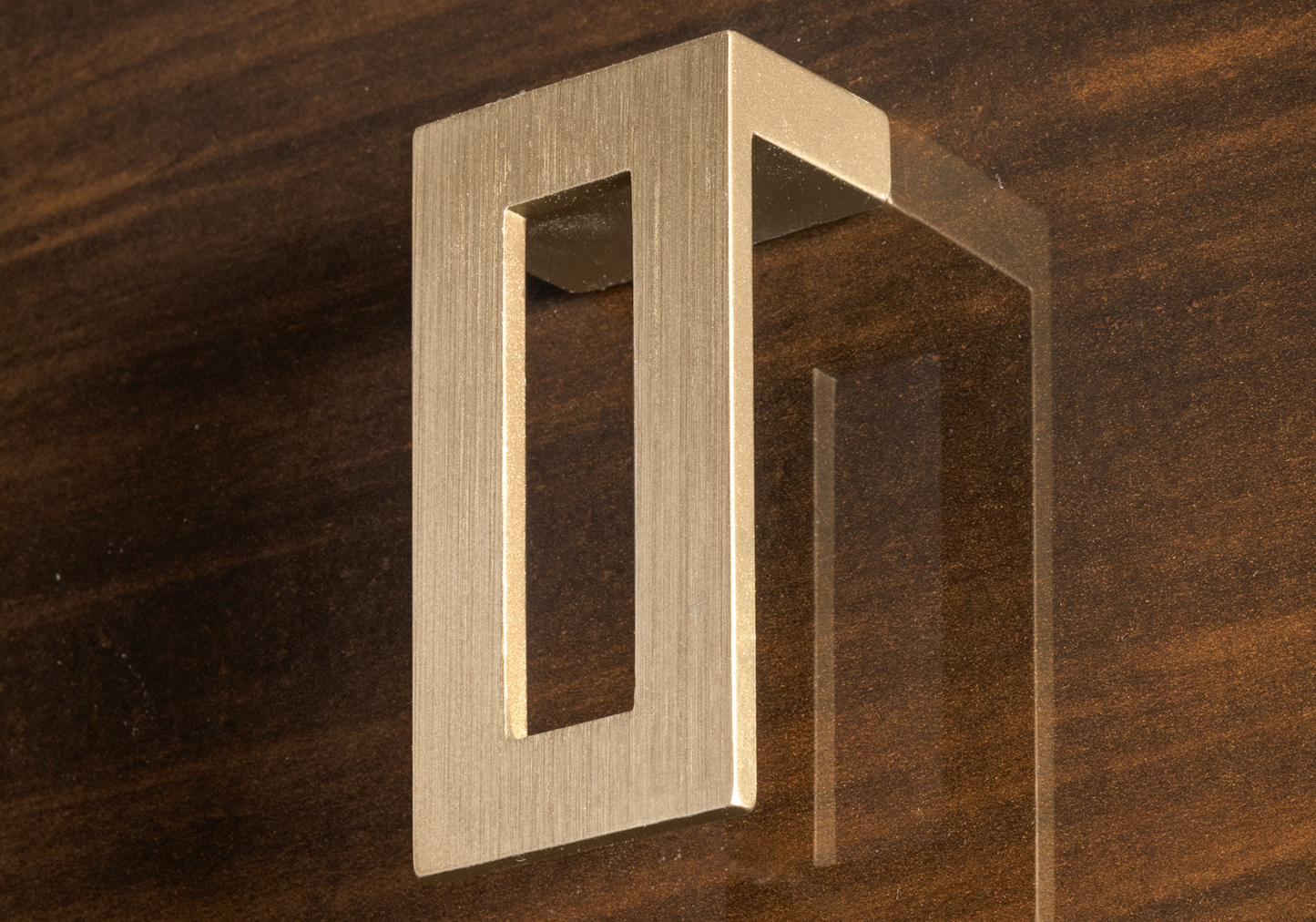 Chambre 160x200 noyer commode miroir – Eva