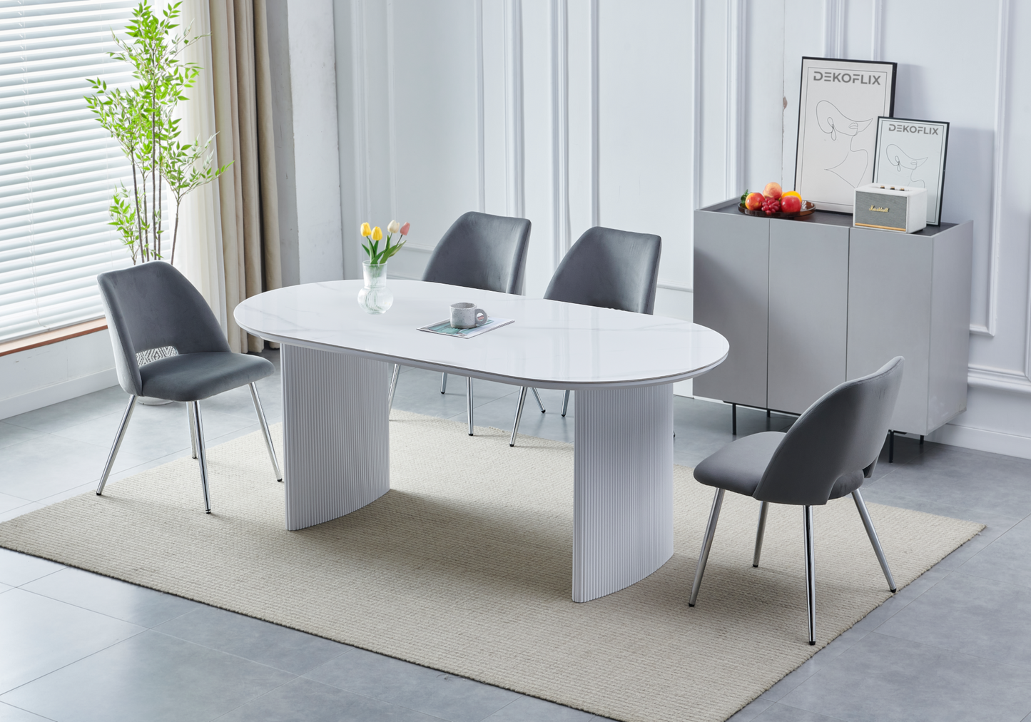 Ensemble table marbre blanc et chaises argent – Kara