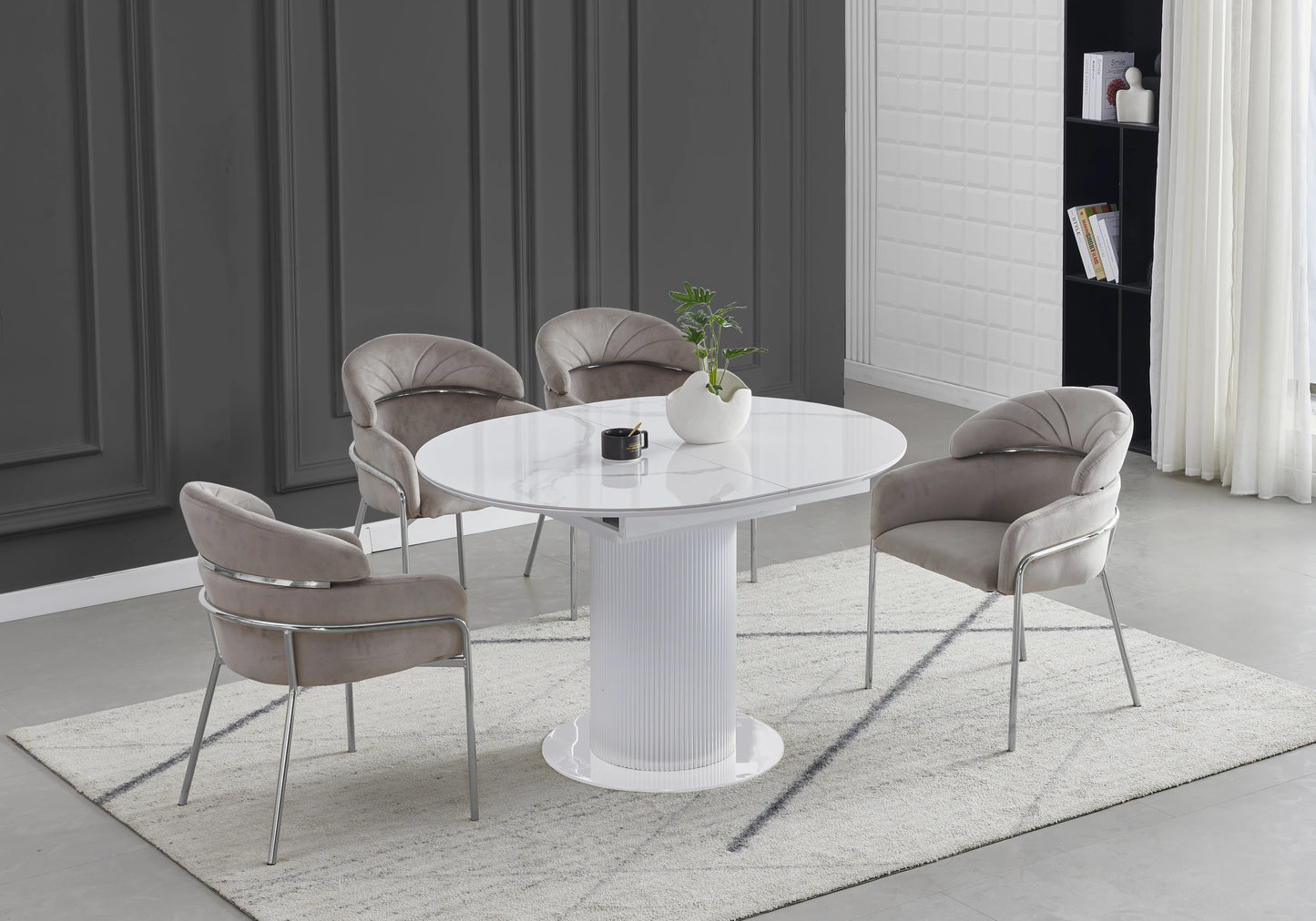 Ensemble table ronde marbre blanc et chaises taupe – LEON