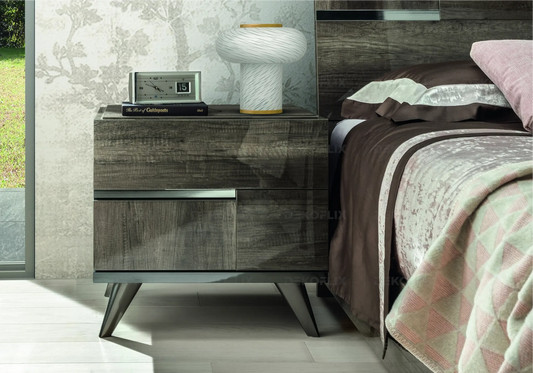 Table de Chevet Bois Nostalgique Design – Collection Medea Status