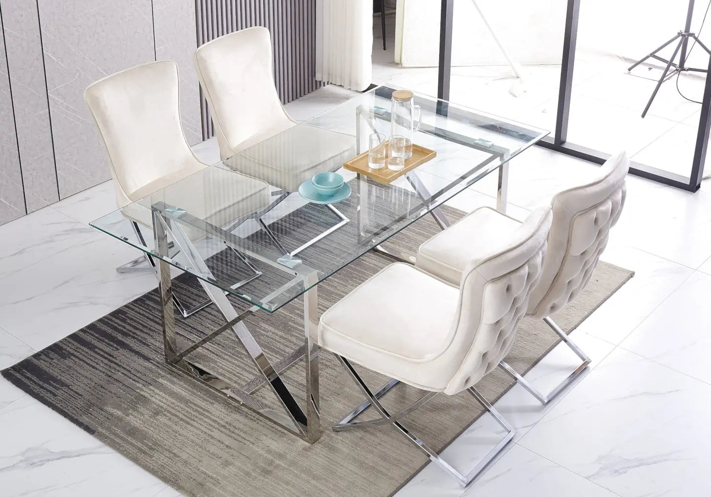 Table et chaises capitonnées ENZO New Design
