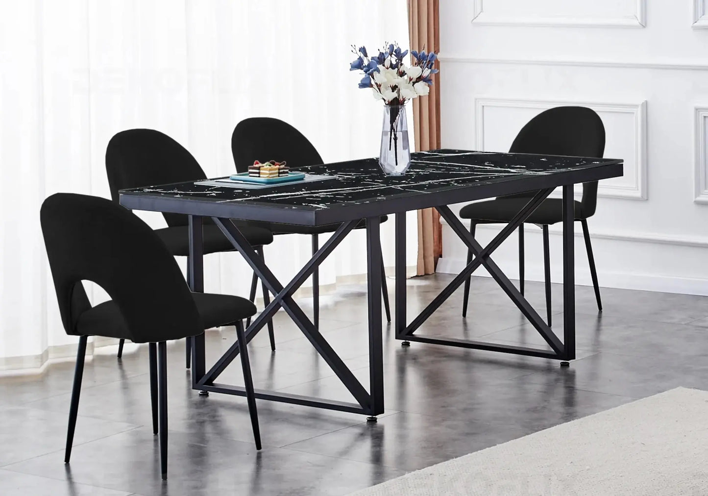 Table marbre noir et chaises noires CLARA New Design