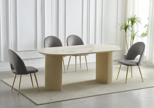 Table travertin beige et chaises dorés grises – TERRA Galerie du Mobilier