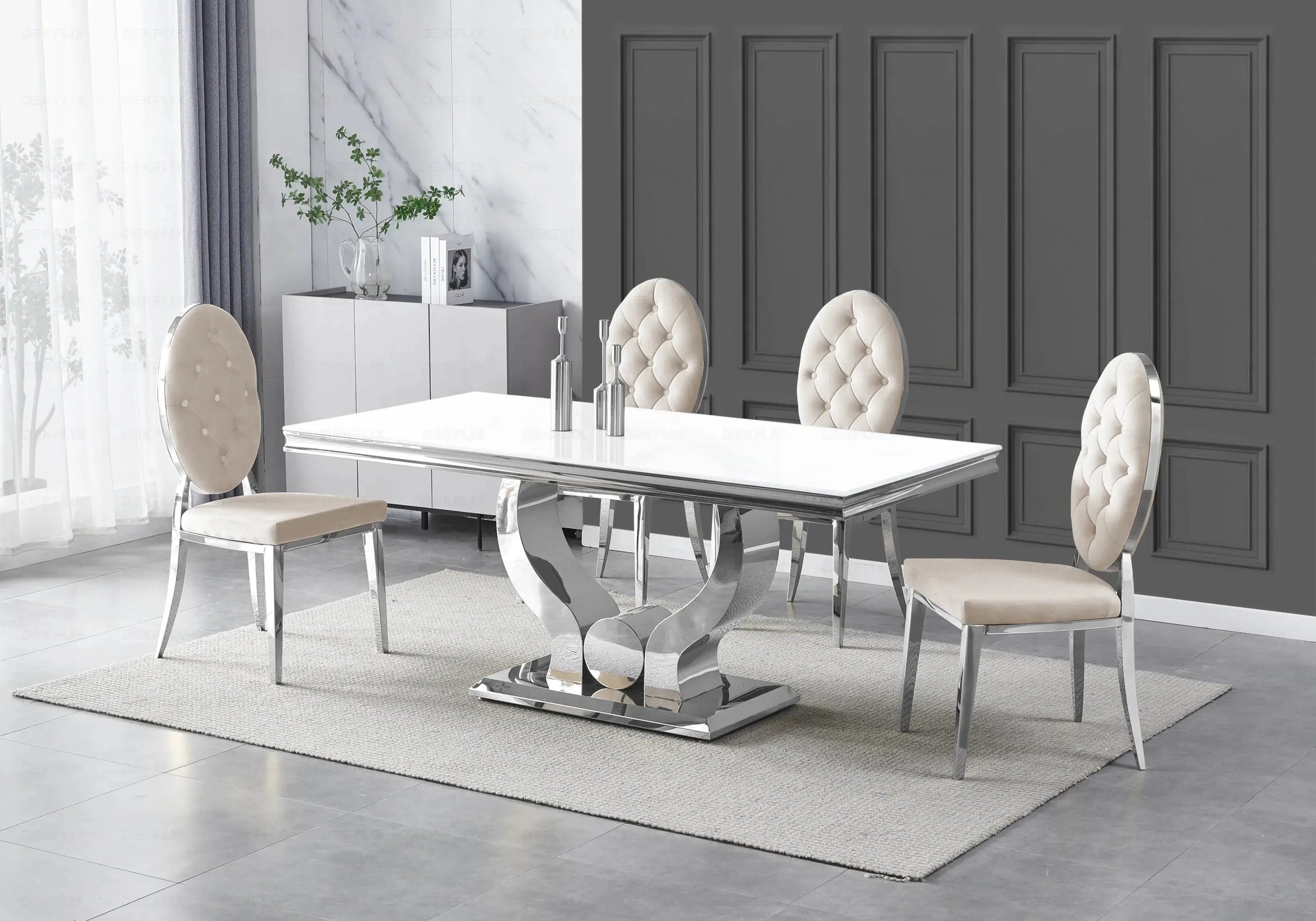 Table verre blanc et chaises capitonnées beige NEA New Design