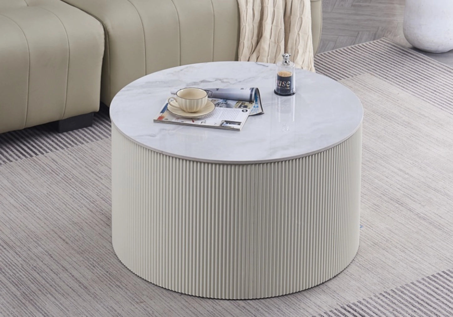 Table basse ronde marbre gris cannelée beige - ARIEL