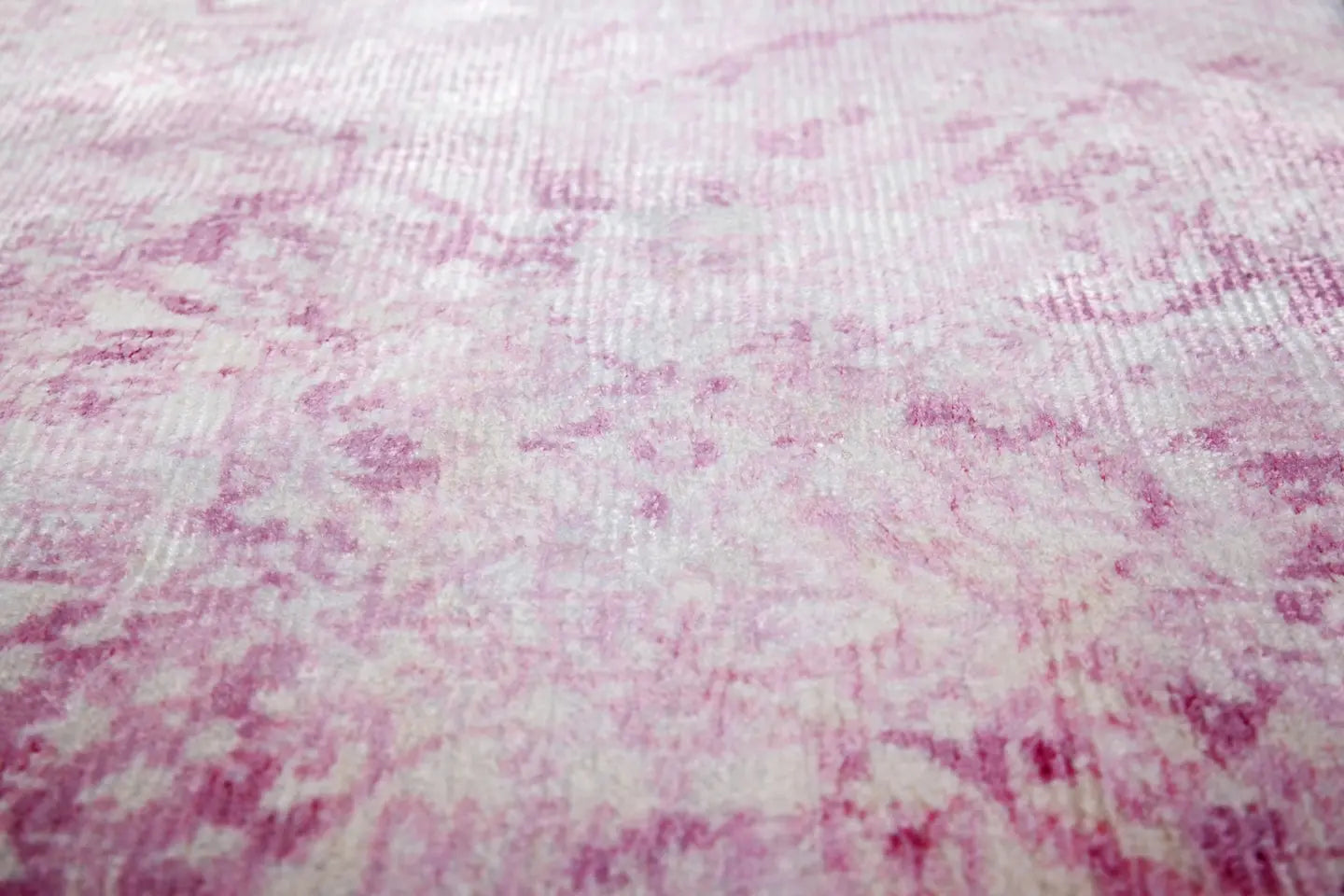 Tapis vintage tissé main rose SILK Lalee Tapis